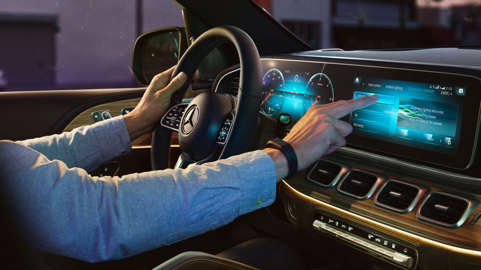 Комфорт Mercedes-Benz GLE SUV Деталі інтерфейса користувача #3