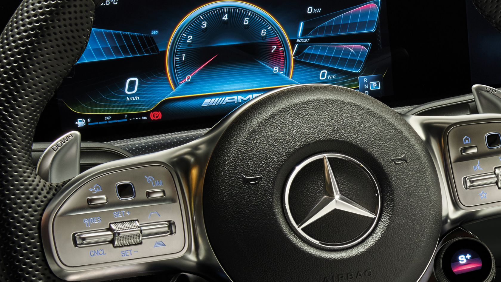 Mercedes-AMG CLA Купе Дизайн интерьера #3