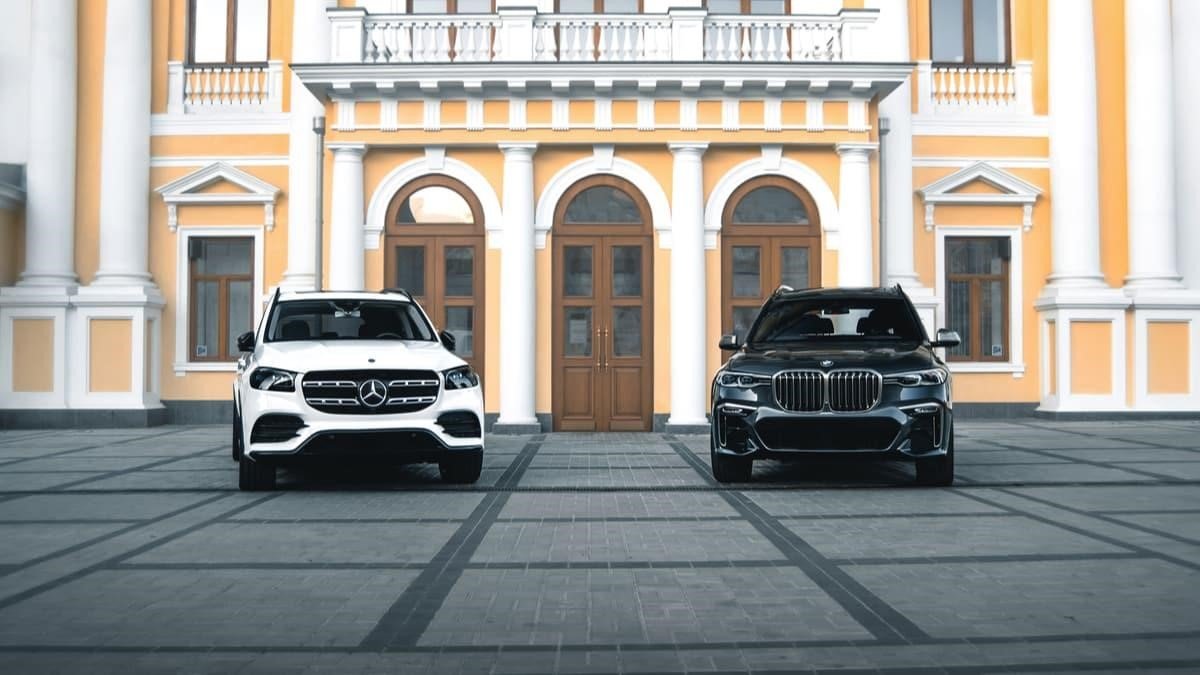 Что надежнее Mercedes или BMW. Что дороже в обслуживании?
