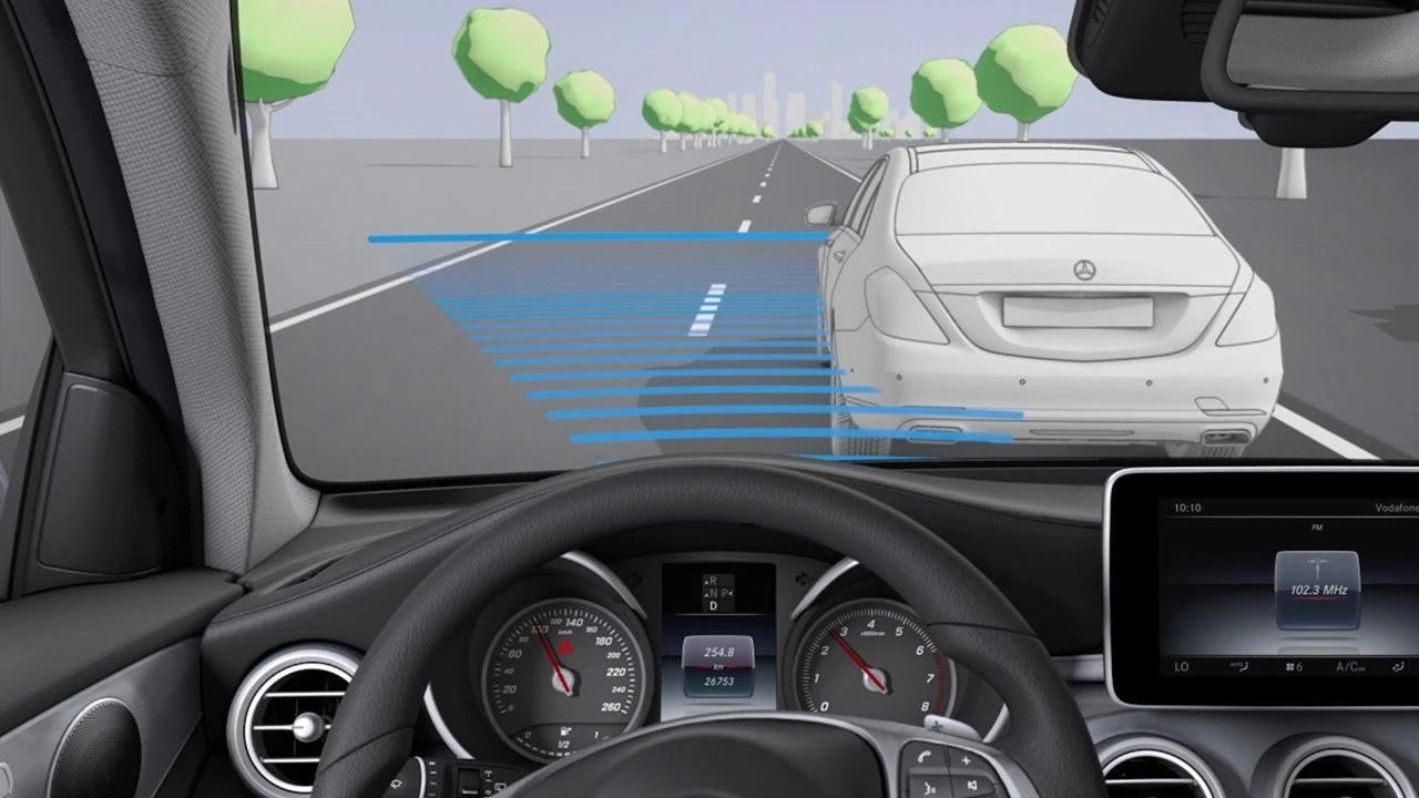 Культура безопасности в Mercedes-Benz: инновационные решения